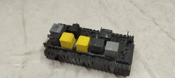 Mercedes-Benz GLE (W166 - C292) Fuse module A1669068201