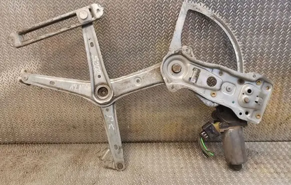 Mercedes-Benz C W202 Front door electric window regulator 0130821708