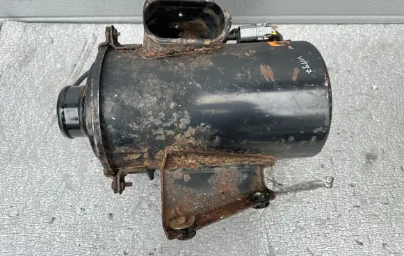 Nissan Patrol Y60 Air filter box 1650022J00