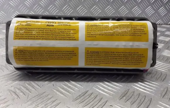 Audi A3 S3 8P Passenger airbag 8P0880202