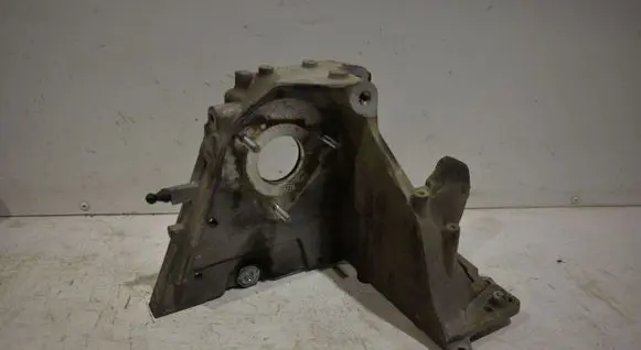 Opel Zafira C Fuel pump bracket 55574721