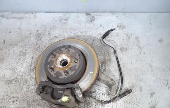 Dodge Nitro Front wheel hub spindle knuckle 