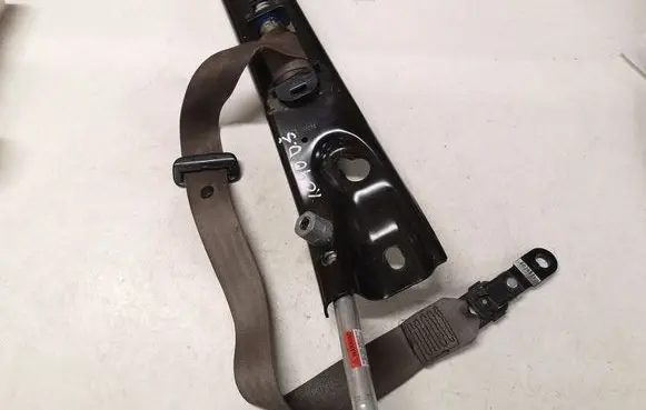 Volvo XC90 Front seatbelt