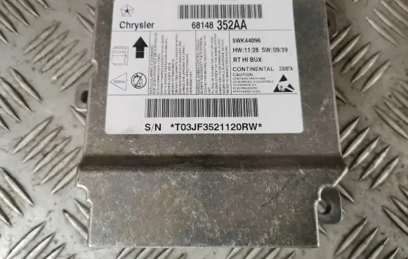 Chrysler Voyager Airbag control unit/module 68148352AA