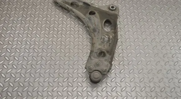 Front lower control arm/wishbone