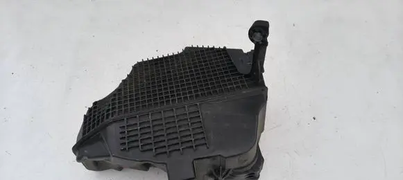 Renault Captur Air filter box 165001258