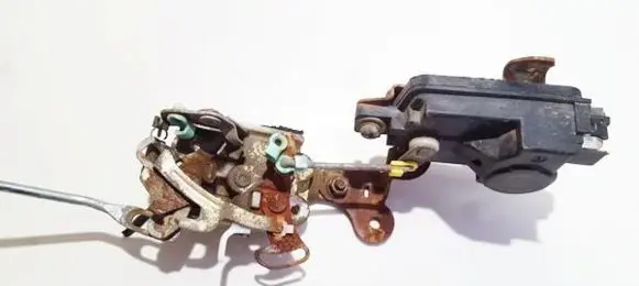 Mitsubishi Galant Front door lock