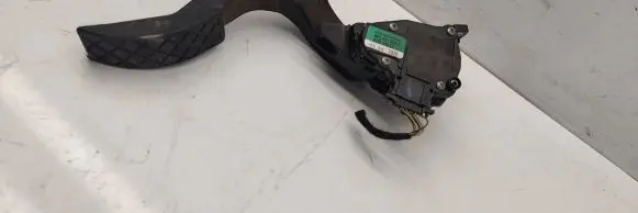 Audi A4 S4 B7 8E 8H Accelerator throttle pedal 8e1721523c