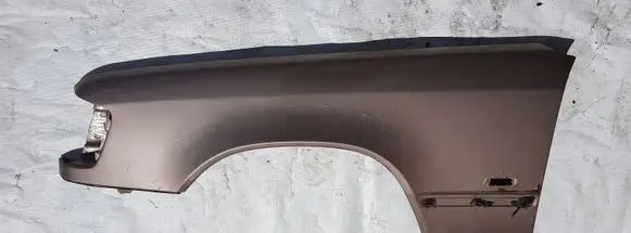 Mercedes-Benz E W124 Fender