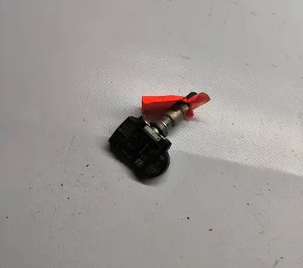 Ford Kuga I Tire pressure sensor S180052048E 407003VU0A 8C0E2206