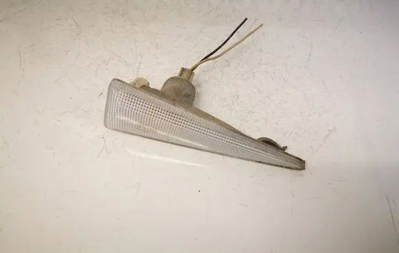 Renault Scenic II - Grand scenic II Front fender indicator light 8200633417