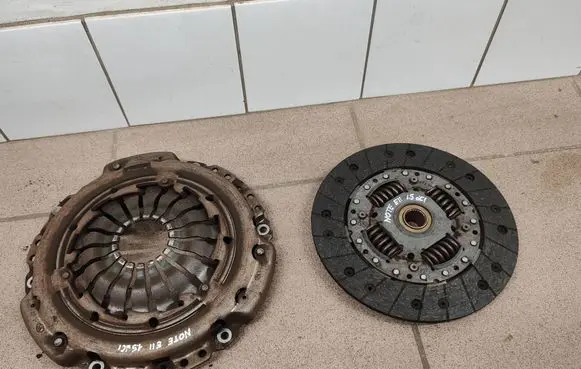 Nissan Note (E11) Clutch set kit 8200335084
