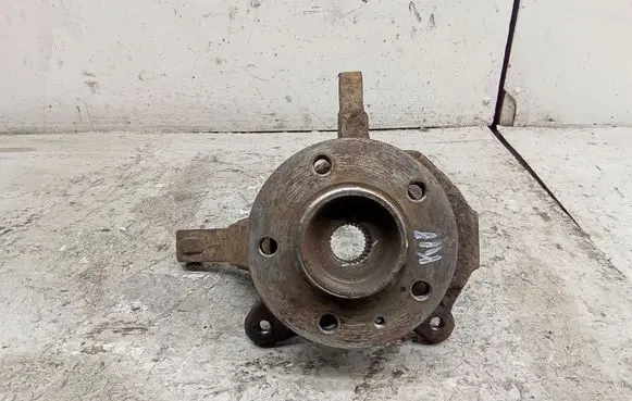 Renault Trafic II (X83) Front wheel hub spindle knuckle