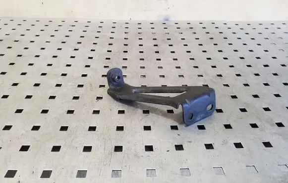 Other engine bay part