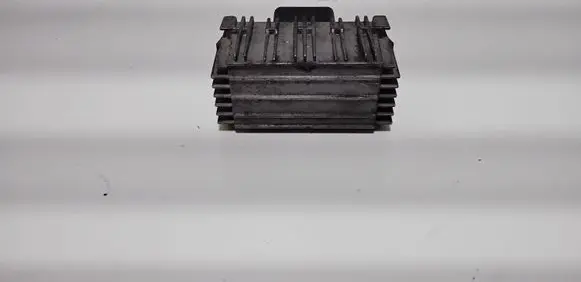Opel Signum Glow plug pre-heat relay 55354141 51299018A