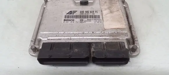 Seat Alhambra (Mk1) Engine control unit/module 038906019FC 0281010751
