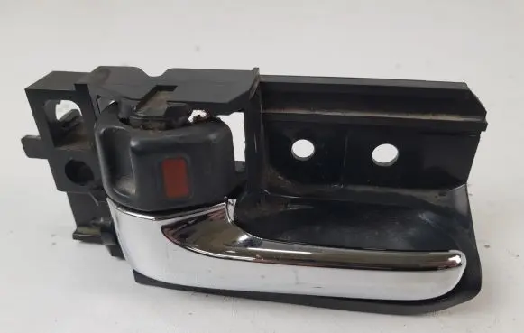 Toyota Avensis T250 Front door interior handle