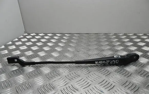 Skoda Fabia Mk2 (5J) Rear wiper blade arm 5J1955409B T3559