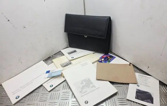 BMW 7 E38 Owners service history hand book 