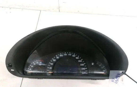 Mercedes-Benz C W203 Speedometer (instrument cluster) 88311323 A2035403047