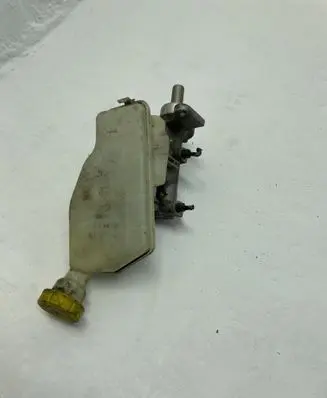 Citroen C3 Master brake cylinder 320670937 32067093
