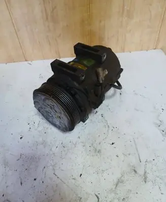 Volvo S70 V70 V70 XC Air conditioning (A/C) compressor (pump) 8708581 9121996