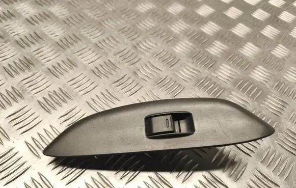 Toyota Yaris Electric window control switch 