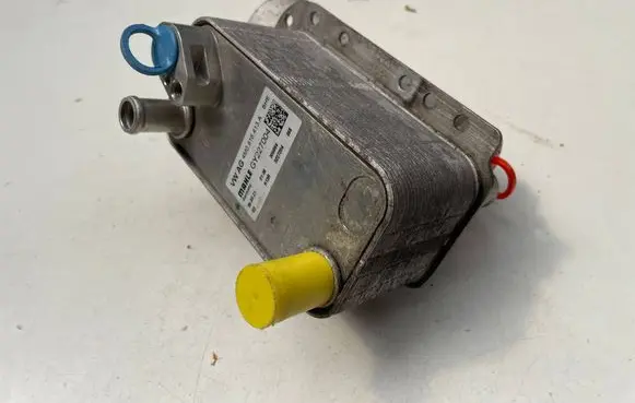 Volkswagen Polo V 6R Rear glass lock/latch Q963 4M0816413A