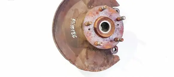 Honda CR-V Front wheel hub