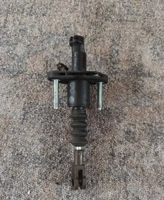 Opel Zafira A Clutch master cylinder 90581565