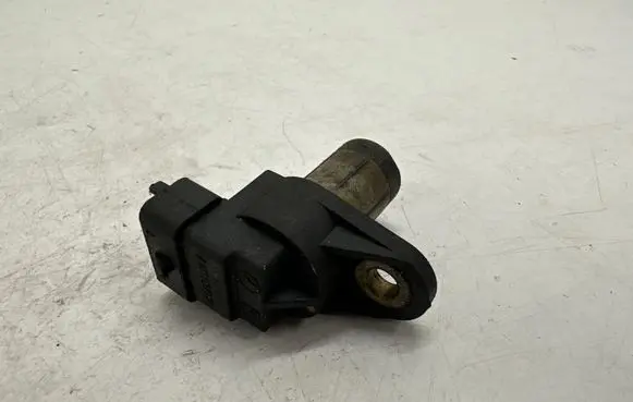 Mercedes-Benz E W211 Camshaft position sensor A0031539728