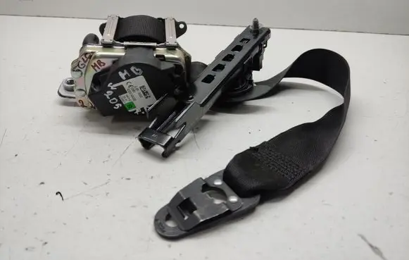 Mercedes-Benz GLC C253 Front seatbelt 635374900B 640481300A A0008600388
