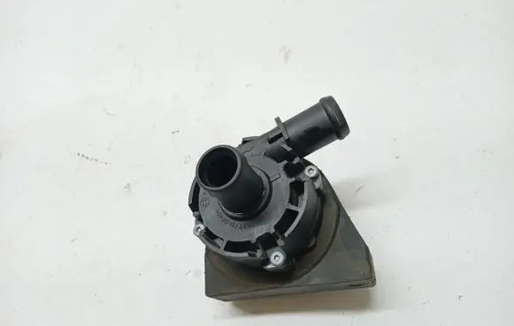Seat Leon (5F) Water pump 5C0965567A