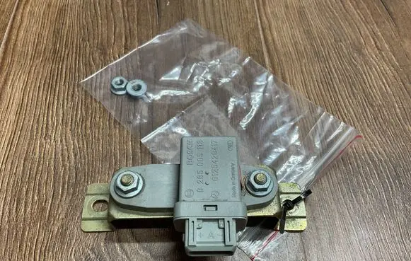 Mercedes-Benz SL AMG R129 ESP acceleration yaw rate sensor 0125420417 0265005113