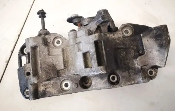 BMW 5 GT F07 Engine mounting bracket 11168506863 11168506863-06