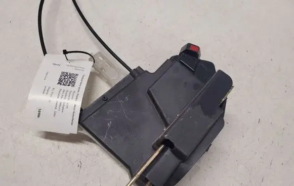 Hyundai Tucson JM Front door lock