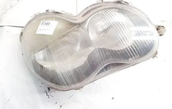 Mercedes-Benz C W203 Headlight/headlamp a2038200261 0301166202