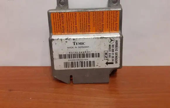 Mercedes-Benz E W210 Airbag control unit/module 0018202126 4142