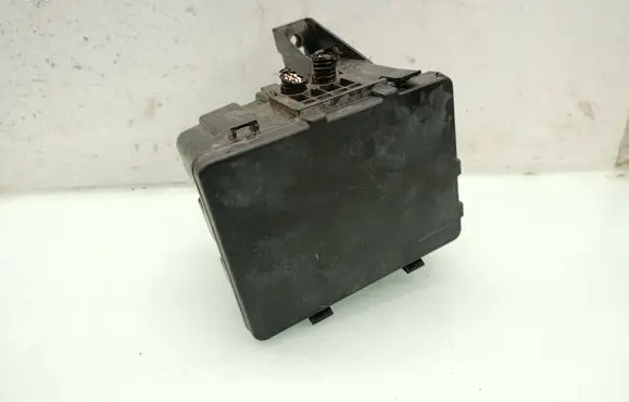 Infiniti QX60 L50 Fuse module 284B73JV0B 3470102YD6