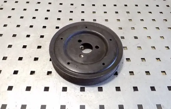 Audi A6 S6 C4 4A Power steering pump pulley 054145255