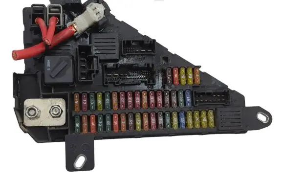 BMW 5 E60 E61 Fuse box set 690661804 518956024