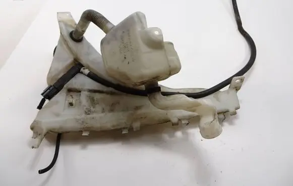 Volvo C70 Windshield washer fluid reservoir/tank AM513K163BC YM113K153AC C230657