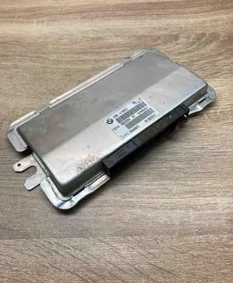 BMW 7 F01 F02 F03 F04 Air suspension control unit module (rear) 6852204 75789011