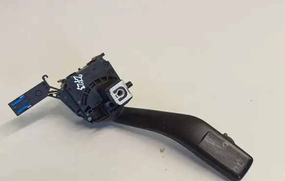 Volkswagen Touran I Wiper control stalk 1K0953519
