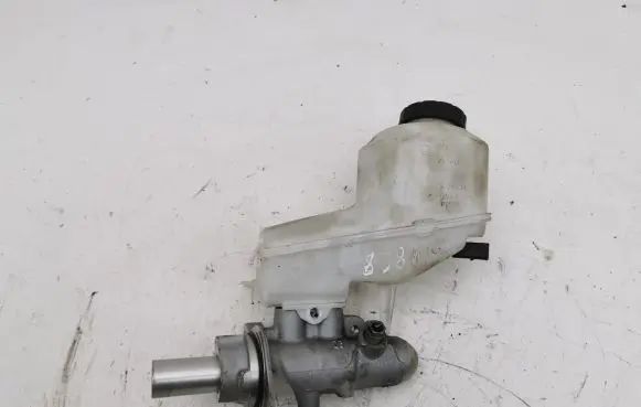 Volkswagen Golf VIII Master brake cylinder 02048644P9