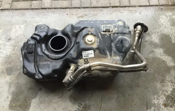 Ford Courier Fuel tank ET769002AB FT769K007AF