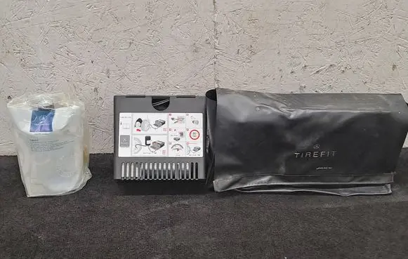 Mercedes-Benz Vito Viano W639 Tire air pump compressor A0005831302 A0005830412