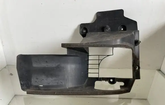 Toyota Avensis Verso Intercooler air channel guide 1790927020