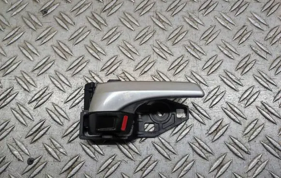Toyota Camry Front door interior handle