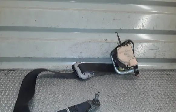 Mitsubishi Outlander Front seatbelt C9006N